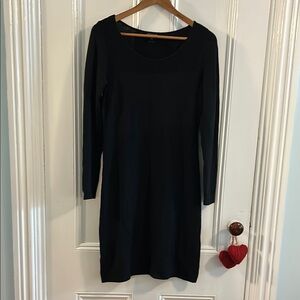 Elegant Ann Taylor Black knit Long Sleeve Dress